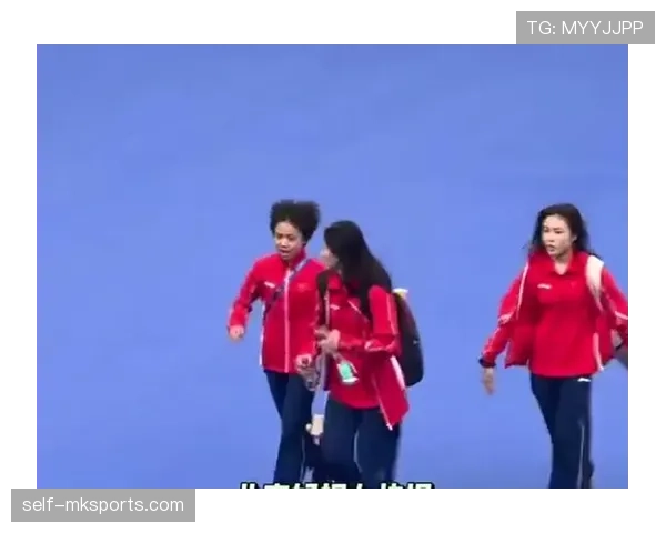 蒋林静赛场上那么拼，家里一开豪车就是排场，感觉活在平行宇宙里啊